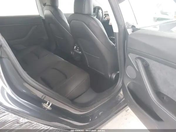 5YJ3E1EB0NF114734 2022 TESLA MODEL 3 - Image 8