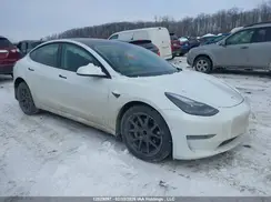 5YJ3E1EB0NF117987 2022 TESLA MODEL 3