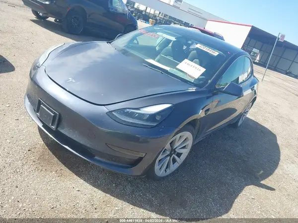 5YJ3E1EB0NF118105 2022 TESLA MODEL 3 - Image 2