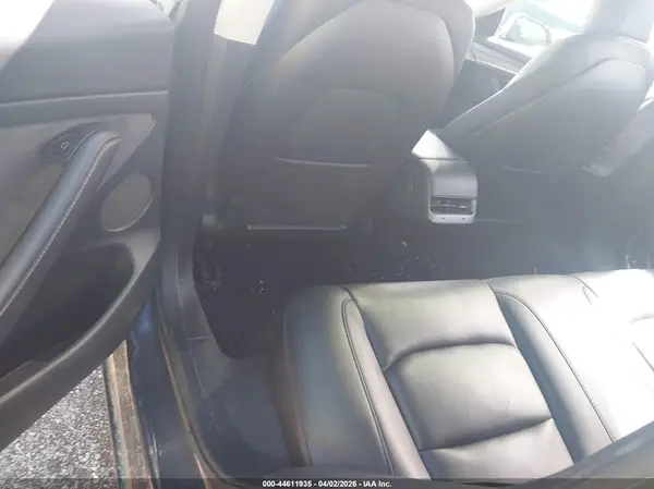 5YJ3E1EB0NF118105 2022 TESLA MODEL 3 - Image 8