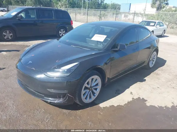 5YJ3E1EB0NF118508 2022 TESLA MODEL 3 - Image 2
