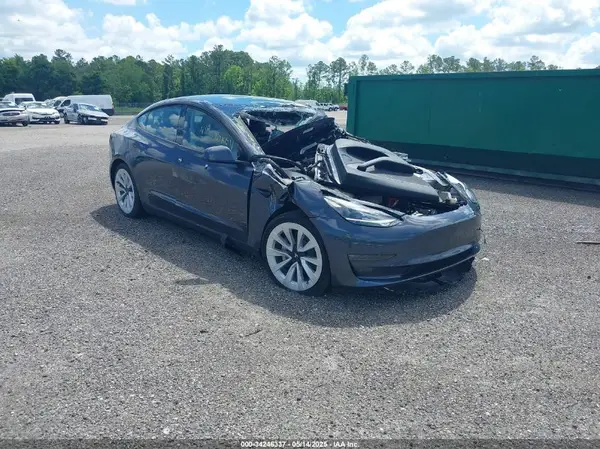 5YJ3E1EB0NF124664 2022 TESLA MODEL 3 - Image 1