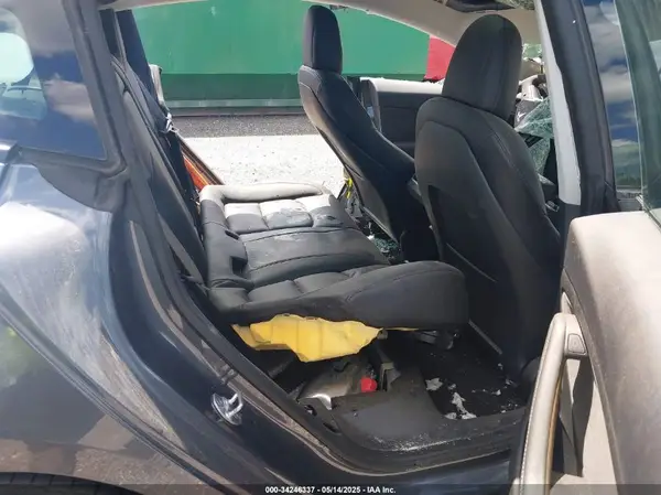 5YJ3E1EB0NF124664 2022 TESLA MODEL 3 - Image 8