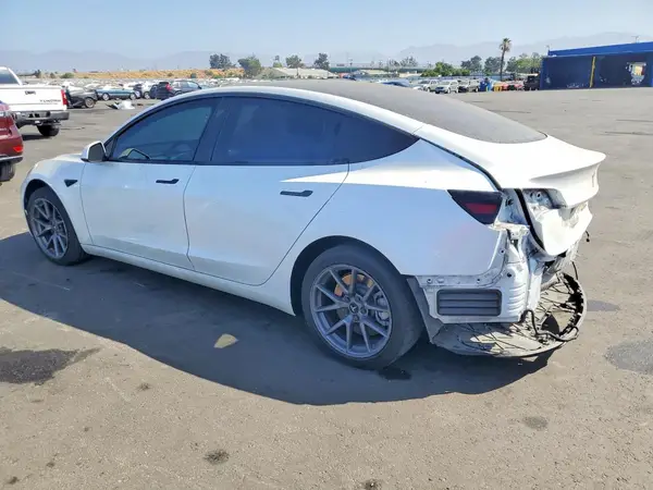5YJ3E1EB0NF134191 2022 TESLA MODEL 3 - Image 2