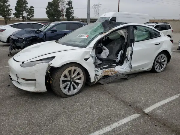 5YJ3E1EB0NF142551 2022 TESLA MODEL 3 - Image 1