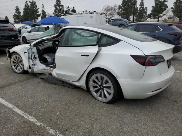 5YJ3E1EB0NF142551 2022 TESLA MODEL 3 - Image 2