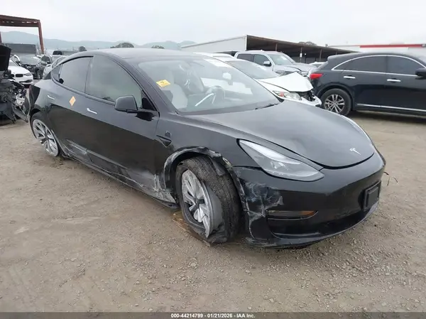 5YJ3E1EB0NF142842 2022 TESLA MODEL 3 - Image 1