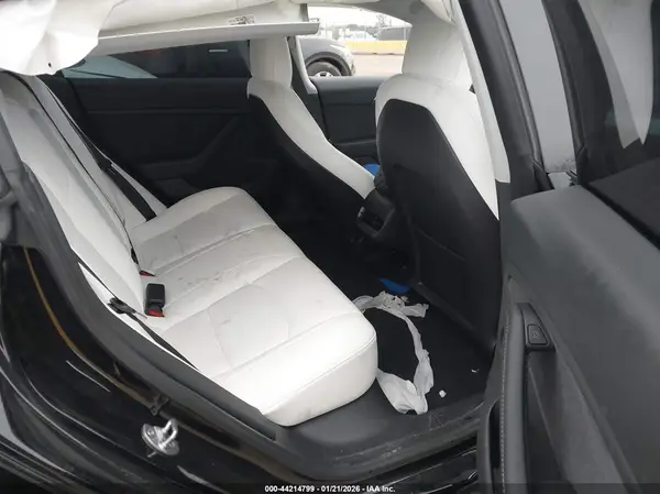 5YJ3E1EB0NF142842 2022 TESLA MODEL 3 - Image 8
