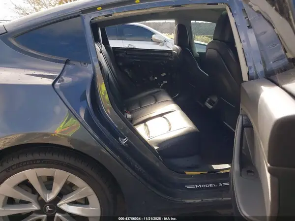 5YJ3E1EB0NF144414 2022 TESLA MODEL 3 - Image 8