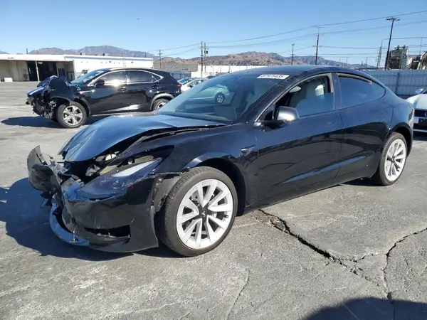 5YJ3E1EB0NF151895 2022 TESLA MODEL 3 - Image 1