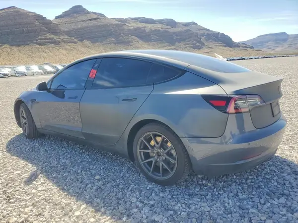 5YJ3E1EB0NF160564 2022 TESLA MODEL 3 - Image 2