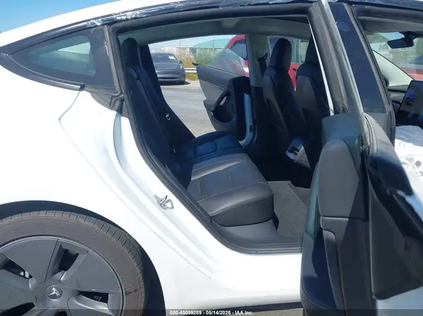 5YJ3E1EB0NF161066 2022 TESLA MODEL 3 - Image 8