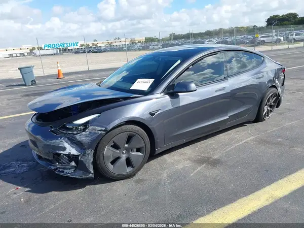 5YJ3E1EB0NF169880 2022 TESLA MODEL 3 - Image 2