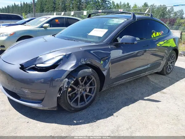 5YJ3E1EB0NF170883 2022 TESLA MODEL 3 - Image 2