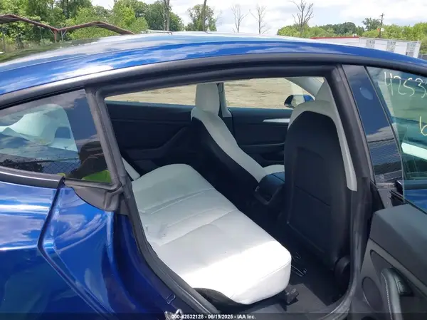 5YJ3E1EB0NF178496 2022 TESLA MODEL 3 - Image 8
