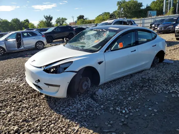 5YJ3E1EB0NF180541 2022 TESLA MODEL 3 - Image 1