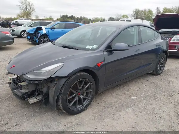 5YJ3E1EB0NF183844 2022 TESLA MODEL 3 - Image 2