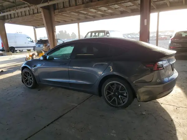 5YJ3E1EB0NF184394 2022 TESLA MODEL 3 - Image 2