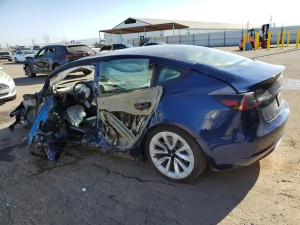 5YJ3E1EB0NF189238 2022 TESLA MODEL 3 - Image 2