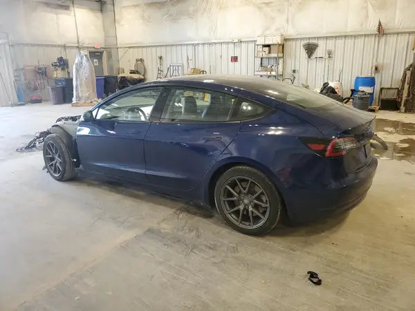 5YJ3E1EB0NF192186 2022 TESLA MODEL 3 - Image 2