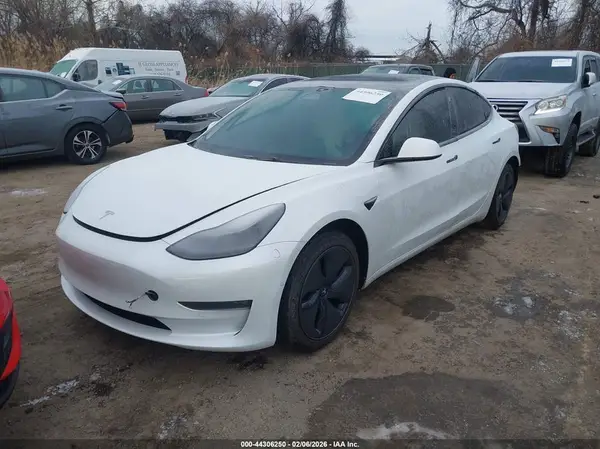 5YJ3E1EB0NF197372 2022 TESLA MODEL 3 - Image 2