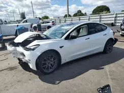 5YJ3E1EB0NF198165 2022 TESLA MODEL 3