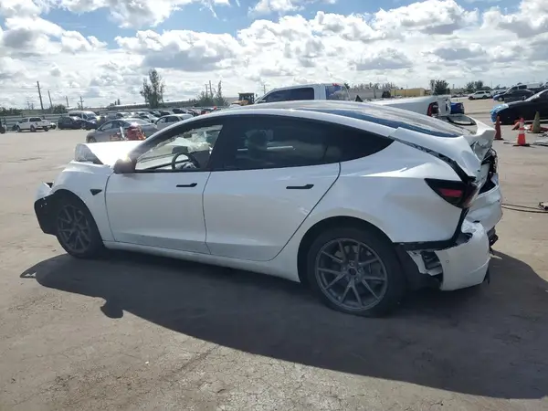 5YJ3E1EB0NF198165 2022 TESLA MODEL 3 - Image 2