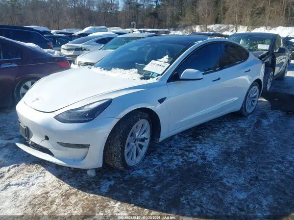 5YJ3E1EB0NF205261 2022 TESLA MODEL 3 - Image 2