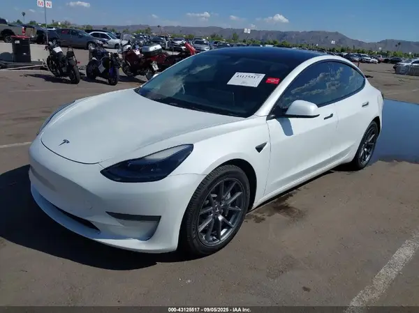 5YJ3E1EB0NF211691 2022 TESLA MODEL 3 - Image 2
