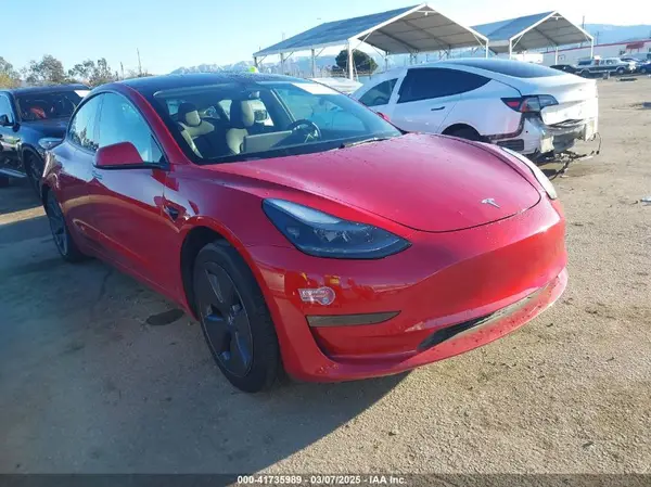 5YJ3E1EB0NF212257 2022 TESLA MODEL 3 - Image 1