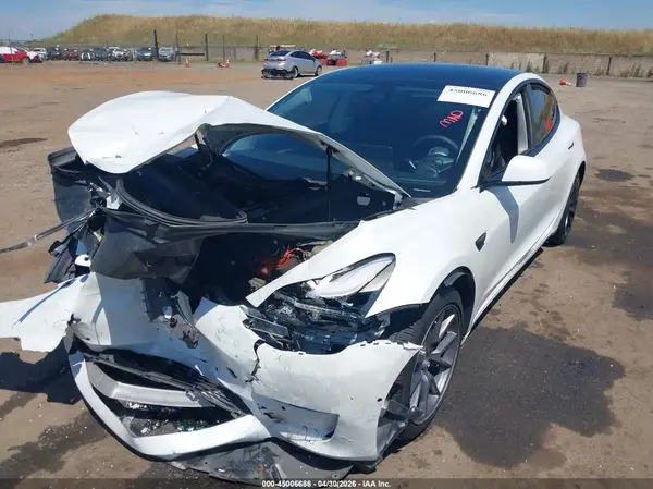 5YJ3E1EB0NF229737 2022 TESLA MODEL 3 - Image 2