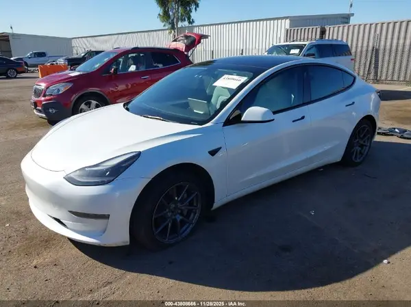 5YJ3E1EB0NF231603 2022 TESLA MODEL 3 - Image 2