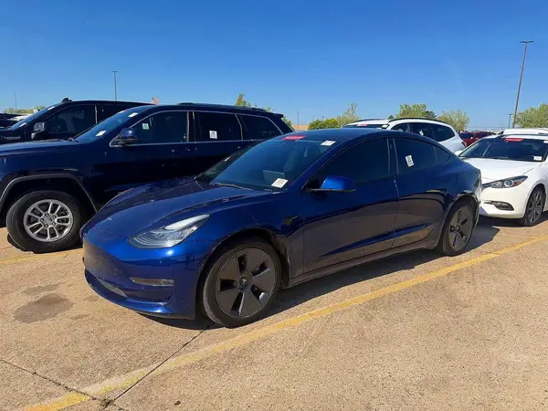 5YJ3E1EB0NF242147 2022 TESLA MODEL 3 - Image 2