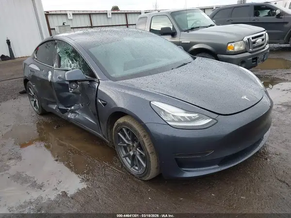 5YJ3E1EB0NF242942 2022 TESLA MODEL 3 - Image 1