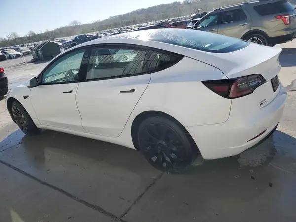 5YJ3E1EB0NF243122 2022 TESLA MODEL 3 - Image 2