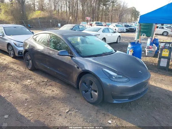5YJ3E1EB0NF243606 2022 TESLA MODEL 3 - Image 1