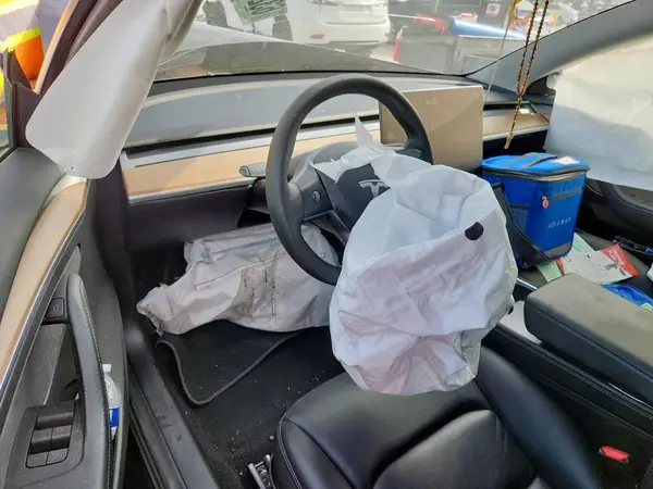 5YJ3E1EB0NF250930 2022 TESLA MODEL 3 - Image 8