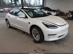 5YJ3E1EB0NF255318 2022 TESLA MODEL 3