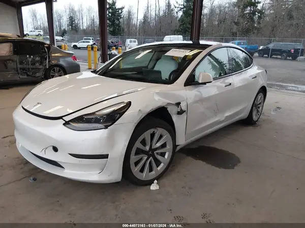 5YJ3E1EB0NF255318 2022 TESLA MODEL 3 - Image 2