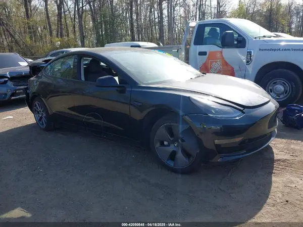 5YJ3E1EB0NF256629 2022 TESLA MODEL 3 - Image 1