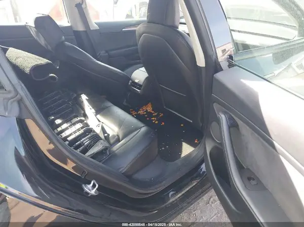 5YJ3E1EB0NF256629 2022 TESLA MODEL 3 - Image 8