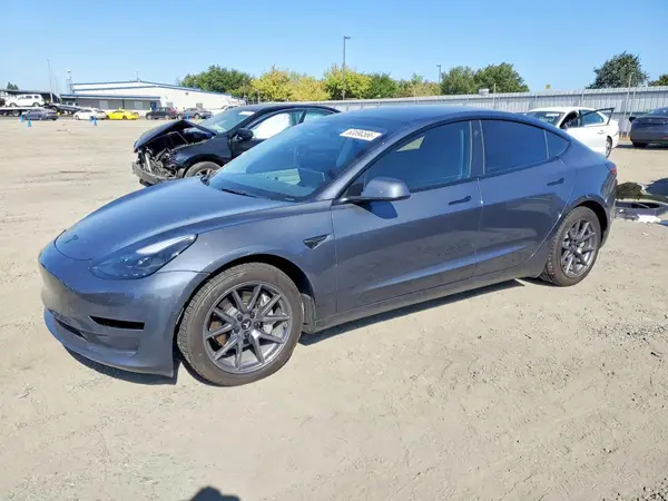 5YJ3E1EB0NF257358 2022 TESLA MODEL 3 - Image 1