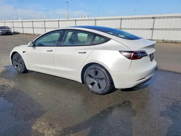 5YJ3E1EB0NF259546 2022 TESLA MODEL 3 - Image 2