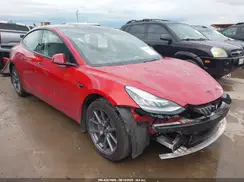 5YJ3E1EB0NF260521 2022 TESLA MODEL 3