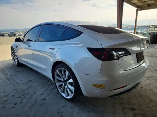 5YJ3E1EB0NF261619 2022 TESLA MODEL 3 - Image 2