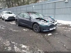 5YJ3E1EB0NF263824 2022 TESLA MODEL 3