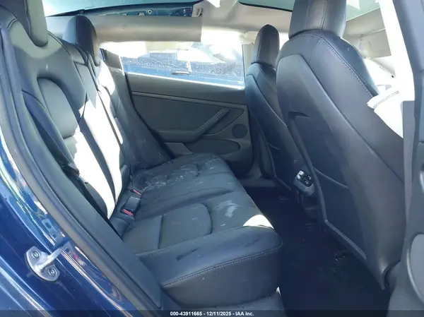 5YJ3E1EB0NF265976 2022 TESLA MODEL 3 - Image 8