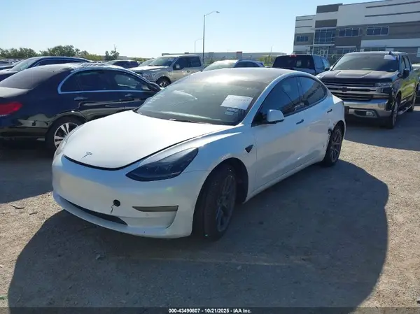 5YJ3E1EB0NF270918 2022 TESLA MODEL 3 - Image 2