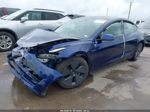 5YJ3E1EB0NF271518 2022 TESLA MODEL 3 - Image 2