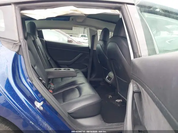 5YJ3E1EB0NF271518 2022 TESLA MODEL 3 - Image 8